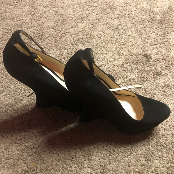 Prada - Picture 5 of 5